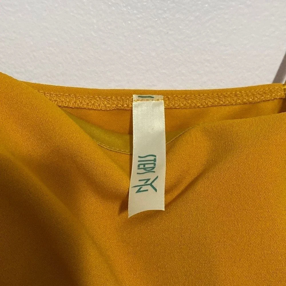 Yellow‎ cutout midi dress xs